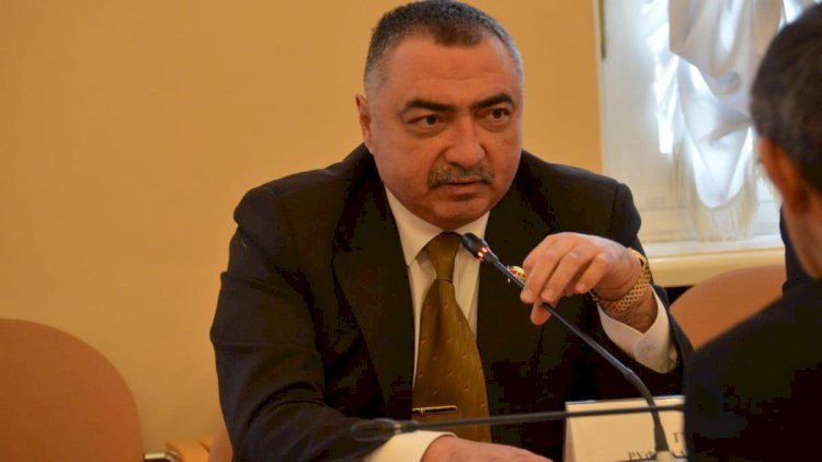    “Gəlin, bütün məmurların adını oğru, talançı qoymayaq” - Deputat   
