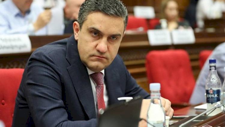    “Hələ də xain xofu ilə yaşayır” – Deputat  Paşinyanı təhqir etdi   