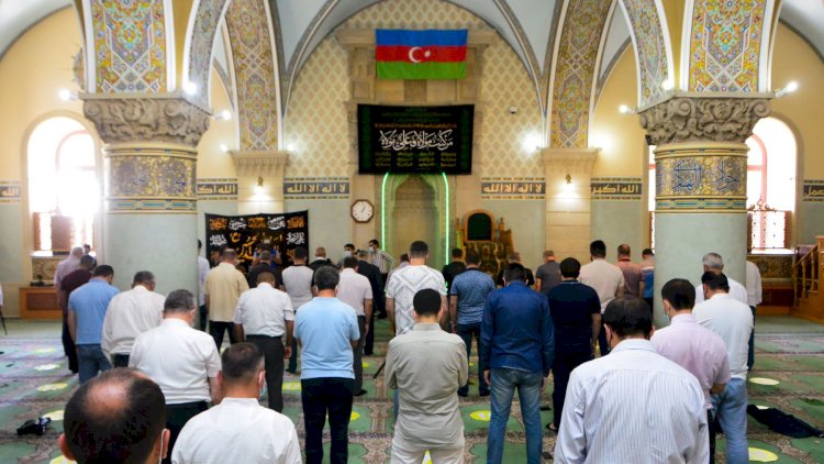    Azərbaycanın dini məbədlərində şəhidlərin xatirəsi anılır   