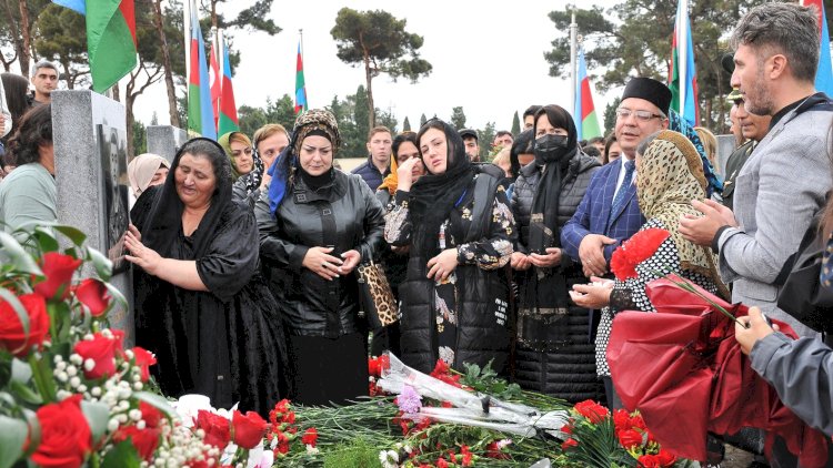    Abşeronda 3 şəhidin il mərasimi keçirildi   - Fotolar