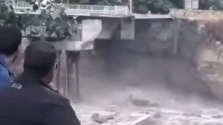    Göyçayda sel körpünü dağıtdı - Video   