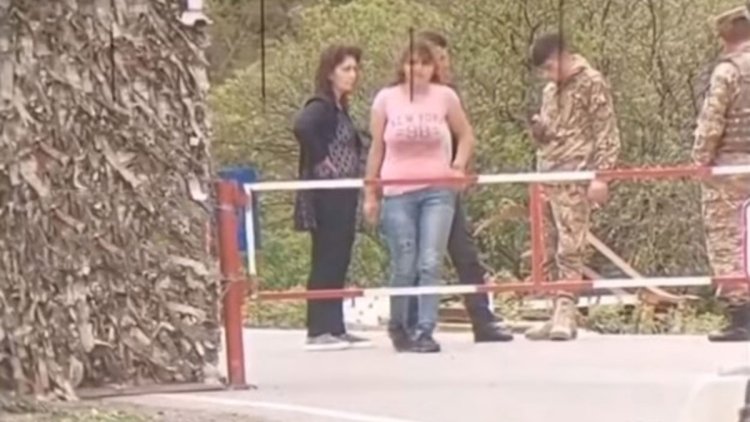    Erməni qızlarının rus əsgərləri ilə Xankəndidə görüntüləri yayıldı!    