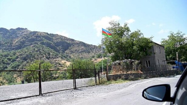    Azərbaycan Gorus-Qafan yolunda tikinti işləri aparır   