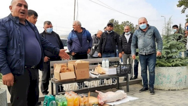    Gürcüstan azərbaycanlılarından Saakaşviliyə dəstək - Aksiya   