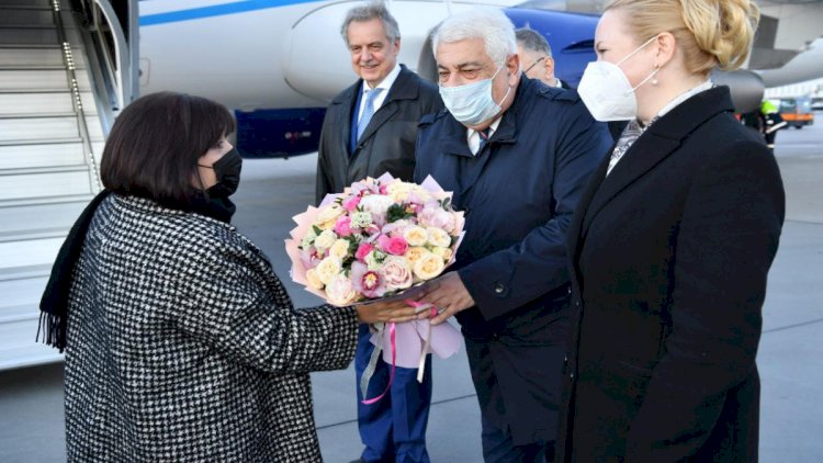   Sahibə Qafarova Sankt-Peterburqa səfər etdi - Fotolar   