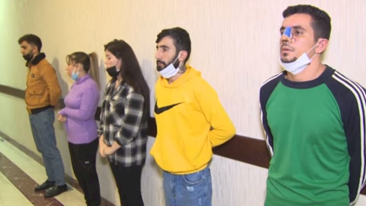    Dələduz “bank işçiləri” tutulub, dəstədə qadınlar da var - Video   