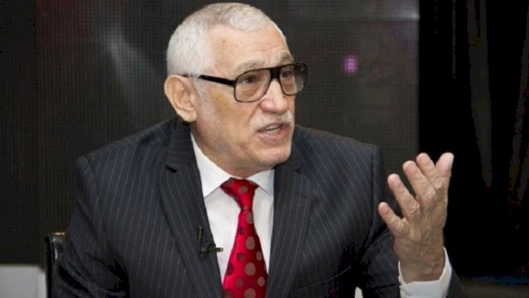    “Yanını, yaxasını, baldırını açan əxlaqsızlara Xalq artisti adı verirlər“   - Şeyx Əbdül