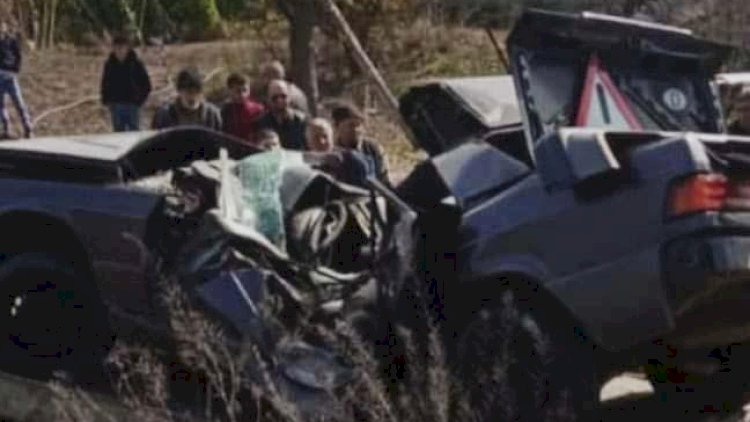    Gədəbəydə ağır yol qəzası:   Ölən var - Foto