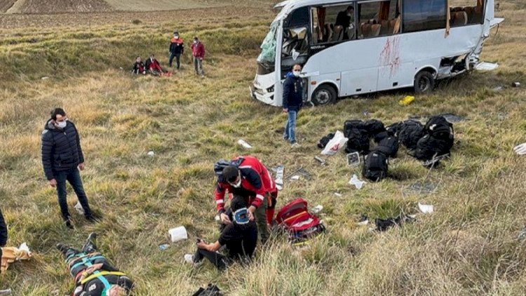    Türkiyədə polis avtobusu qəzaya uğradı   - 12 nəfər yaralandı