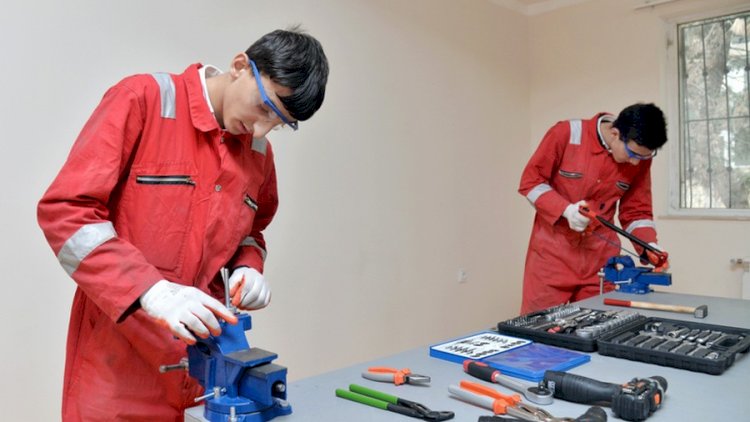    Peşə təhsili üzrə ixtisasların sayı artırıldı   