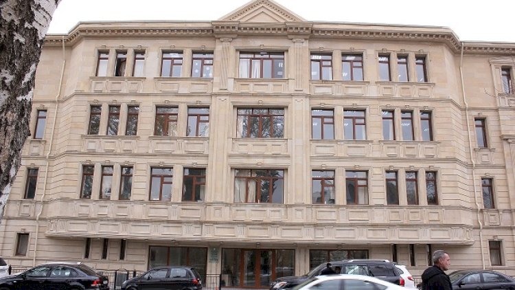    Bakıda məşhur məktəbin 3 sinfi bağlandı   