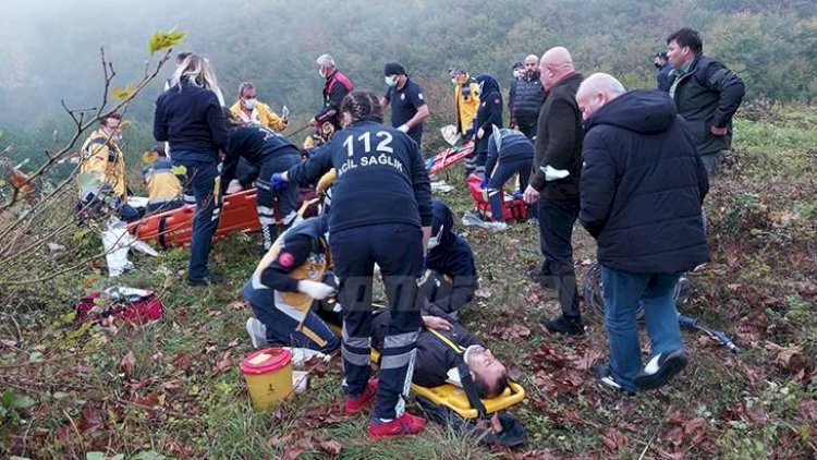   Sərnişin avtobusu uçuruma aşdı: 2 ölü, 15 yaralı    