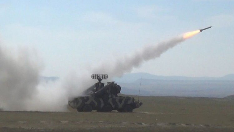    Ordumuz döyüş atışları keçirir    - Video