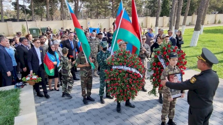    Suraxanıda şəhidin anım günü qeyd olundu   - Fotolar