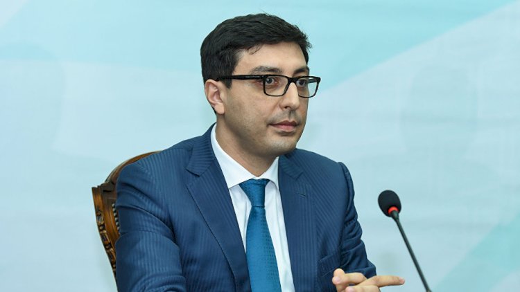    Fərid Qayıbov Balabəy Ağayevi təbrik etdi   