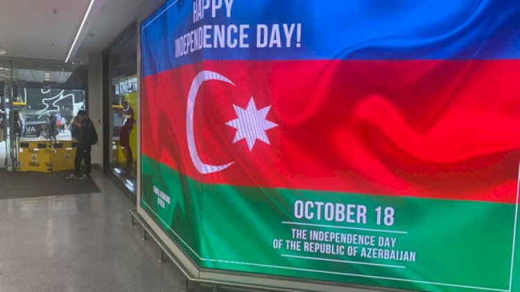    Londonda bilbordlarda Azərbaycanla bağlı məlumat yerləşdirildi - Fotolar   