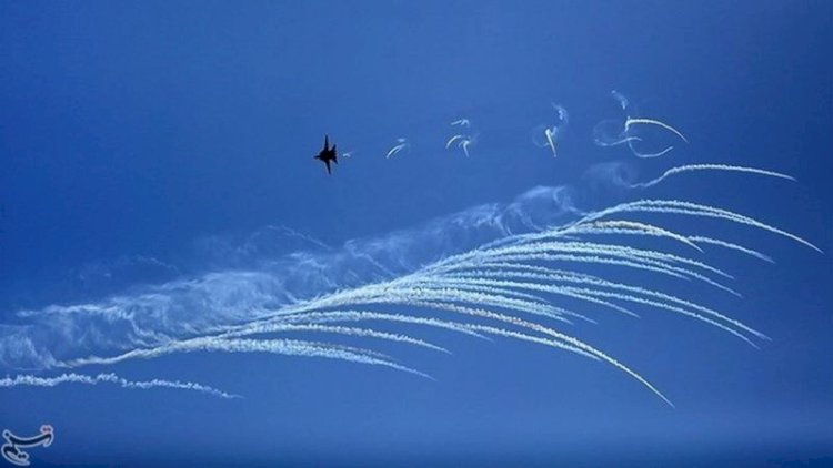    İran təyyarə və dronların iştirakı ilə hərbi təlim keçirib   