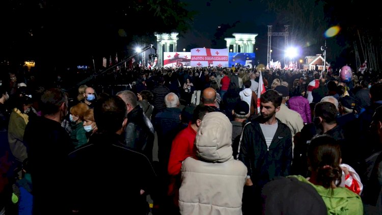    Saakaşvilinin Batumidəki tərəfdarları ayağa qalxdı   