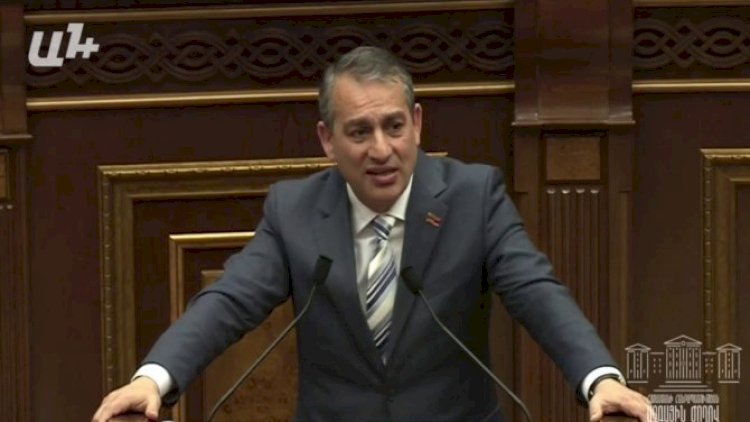    “Əminəm ki, bir ilədək azərbaycanlılar İrəvana, biz isə Bakıya sərbəst gəlib-gedəcəyik...”   