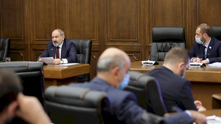    Paşinyan arxa qapıdan çıxdı: İrəvanda kritik durum   