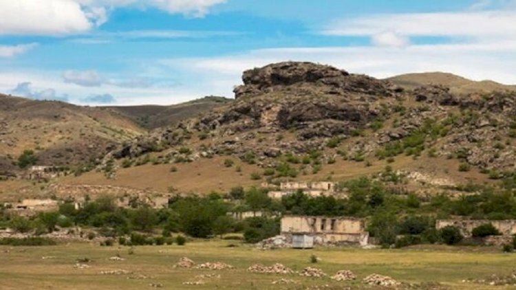    “Bakı Qarabağı xilas edir, paxıllıqla baxırıq” - Arşakyan   