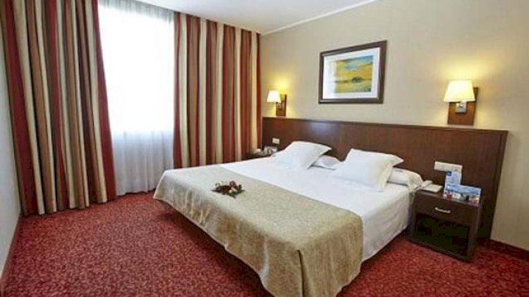    Otel otaqları niyə boşdur? - “Proqnoza görə, hələ 2 il gözləməliyik“   