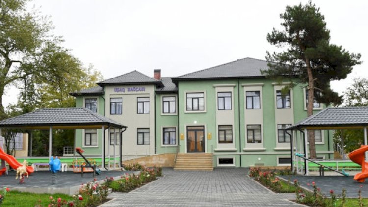    İlham Əliyev və Mehriban Əliyeva Şamaxıda körpələr evi-uşaq bağçasının açılışında iştirak etdilər - Fotolar   