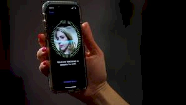    “Facebook“ üz tanıma sistemini dayandırır   
