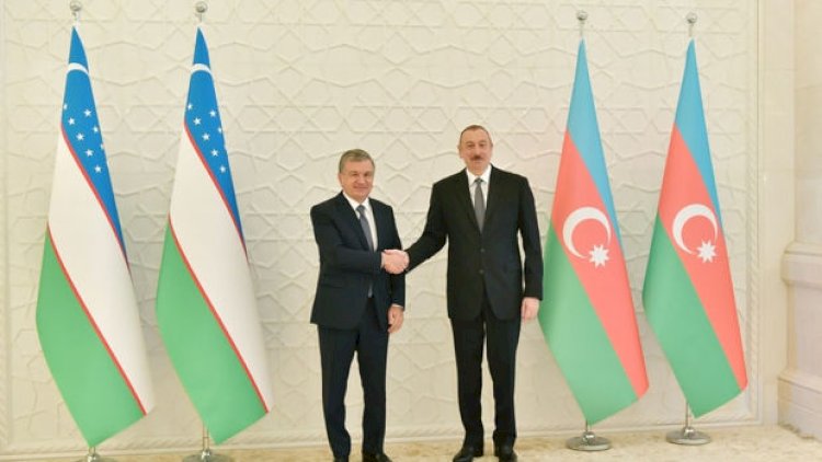    İlham Əliyev Şavkat Mirziyoyevə zəng etdi   