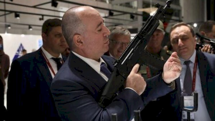    Karapetyan gizli şəkildə Xankəndiyə gəlib-getdi   - Sepatçılara medal payladı