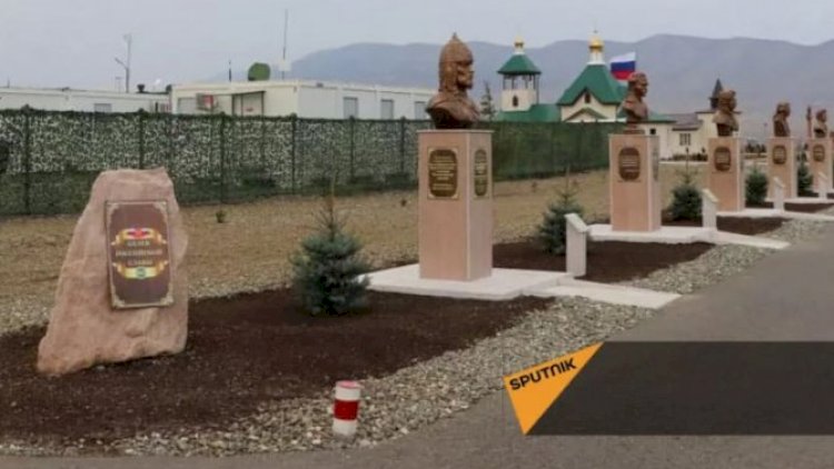    Rusiya Xocalıda 10 məşhuruna abidə qoydu: Əmlak Komitəsindən icazə aldımı? - Foto   