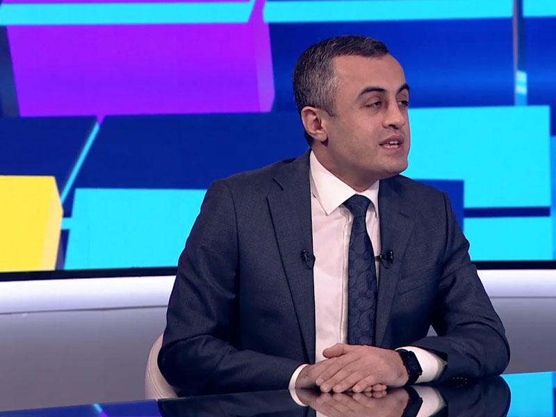 “Paşinyan özünün, ailəsinin həyatından çox narahatdır“  - Ermənistanda baş verənlərin pərdəarxası