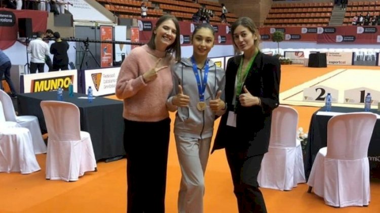   Gimnastımız İspaniyada gümüş medal qazandı   