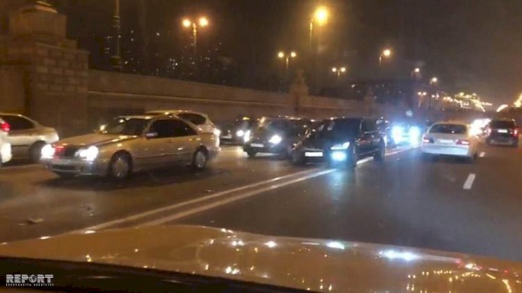    Bakının bu prospektində zəncirvari qəzaya görə tıxac yarandı   