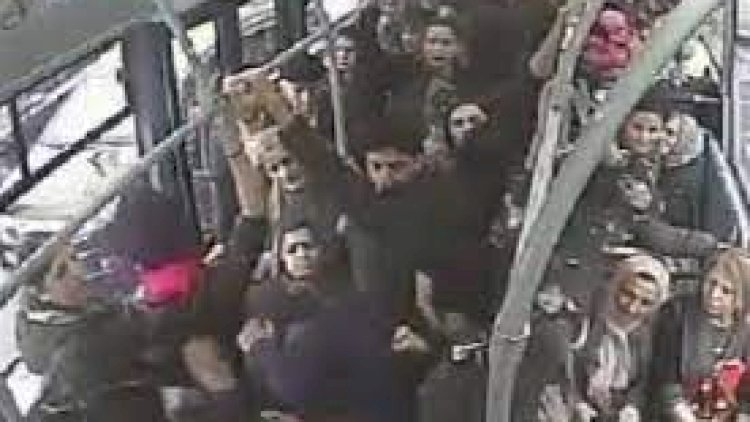    Bakıda avtobusda gənc qıza qarşı əxlaqsızlıq edən şəxs saxlanıldı   