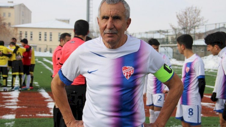    72 yaşlı futbolçu yeni klubda: “İdmandan uzaqlaşmağım qeyri-mümkündür”   