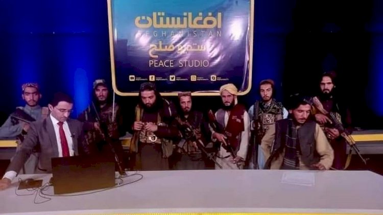    “Taliban“ qadınların çəkildiyi teleşouları qadağan etdi   