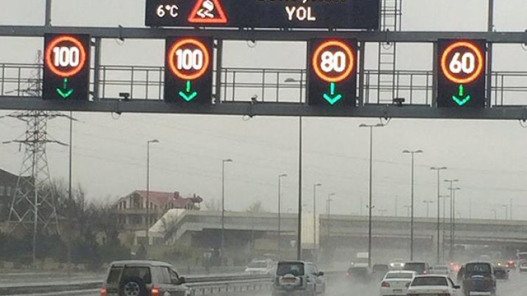    Yağış yağdı, yollarda sürət həddi endirildi   