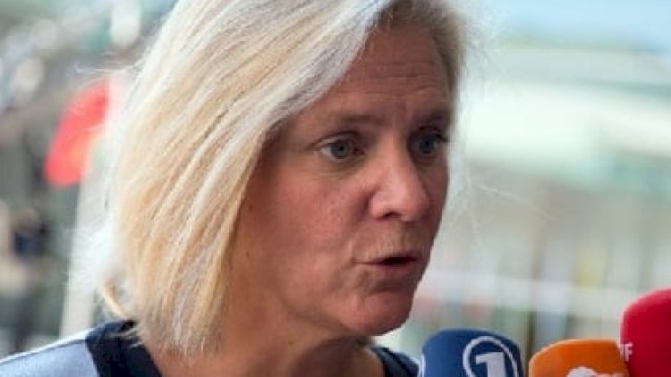    Baş nazir bir neçə saatlıq iqtidardan sonra istefa verdi   
