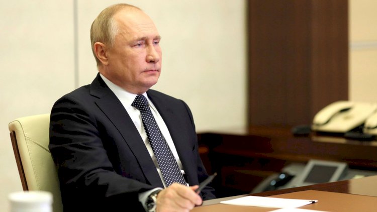    “O xəritələrdə Rusiya bir neçə yerə bölünmüşdü” - Putin   