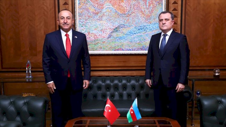    Ceyhun Bayramov Mövlud Çavuşoğlu ilə bölgədəki vəziyyəti müzakirə etdi   