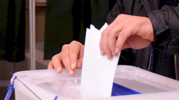    Qırğızıstanda parlament seçkiləri başa çatdı   
