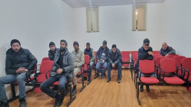    Polis Xocəvəndə keçmək istəyən 9 nəfəri saxladı   