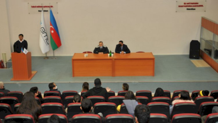    Bakıda oxuyan əcnəbi tələbələrlə görüş keçirilib   