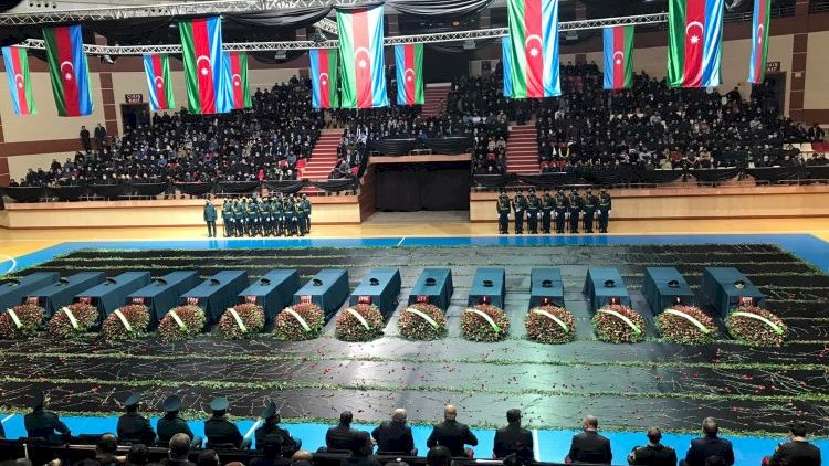    Helikopter qəzasında şəhid olanların ailələrinə 11 min manat sığortapulu veriləcək   - VIDEO