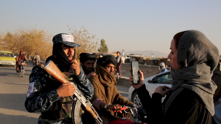    “Taliban“ artıq telefon yazışmalarını yoxlayır   