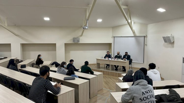    Miqrasiya Xidmətinin rəsmiləri tələbələri maraqlandıran sualları cavablandırdı - Foto   