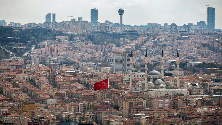    Rəsmi Ankara Ukrayna-Rusiya müharibəsinə qoşulmayacaq   