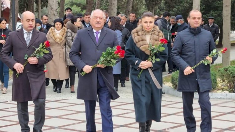    Suraxanıda Ümummilli Lider Heydər Əliyevin anım günü qeyd edildi - Fotolar   