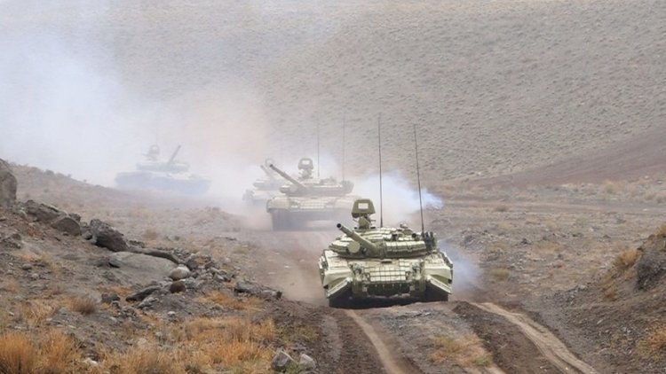    Azərbaycan Ordusu Naxçıvanda döyüş atışlı taktiki təlimlər keçirdi - Fotolar   